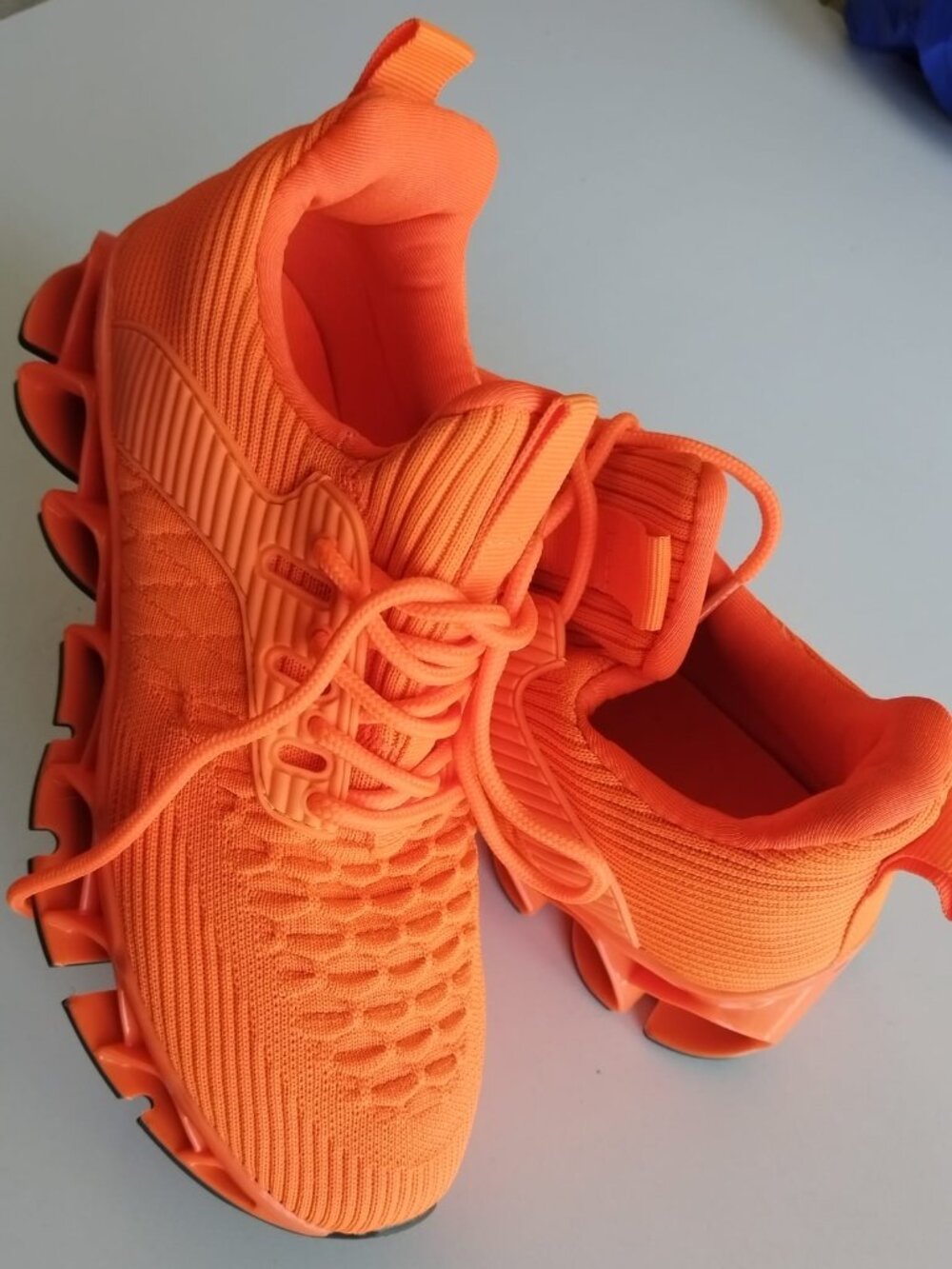 Women's Bright Orange Blade Running Athletic Shoes Mesh Knit Size EU 37 / US 6.5